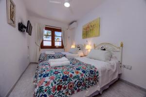 Villa Victoria just 150 metres from Playa Bastian Costa Teguise