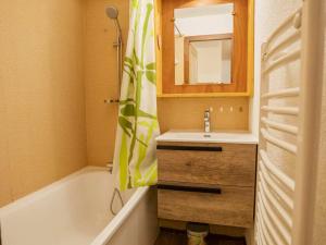 Appartement 2 Pièces pour 4 Personnes proche des Pistes avec Parking - FR-1-676-148