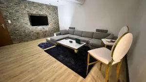 Good Vibe - Cournanel