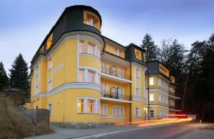 Riviera - 乌赫尔布罗德