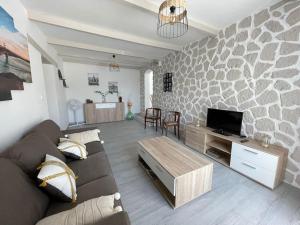 Maisons de vacances Maison chaleureuse avec piscine : photos des chambres