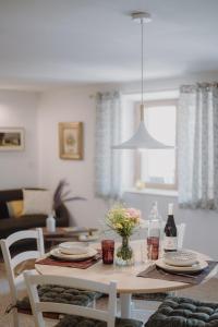Maisons de vacances Les cabanes du Dauphine et logis a la ferme : photos des chambres