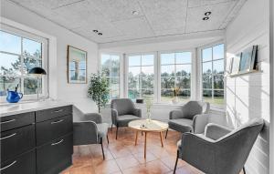 Stunning Home In Blåvand With Wifi