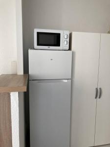 Appartement T2 lumineux et moderne avec parking - 4VOIL245 -