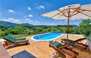 2 Bedroom Amazing Home In Lepoglava - Kolarovec