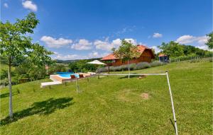 2 Bedroom Amazing Home In Lepoglava