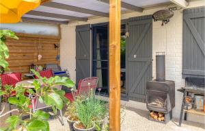 Beautiful Home In Bredene With Kitchen