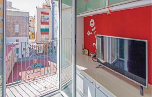 2 Bedroom Cozy Apartment In Blanes