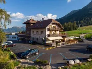 Bar-Restaurant-Pizzeria Antermont - 维哥迪法萨