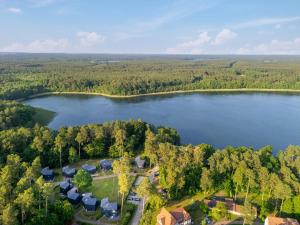 Traumhaus direkt am See mit Dachterrasse, Kamin und Badewanne