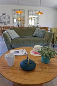 Villas Un joli hameau au coeur du vignoble de l'Escarelle et de la Provence Verte : photos des chambres