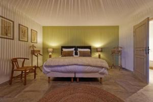 Villas Un joli hameau au coeur du vignoble de l'Escarelle et de la Provence Verte : photos des chambres