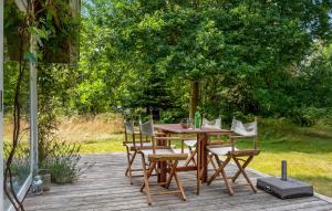 2 Bedroom Beautiful Home In Strøby