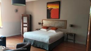 Hotels Logis Hotel Chateau De Palaja : photos des chambres