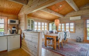 Four-Bedroom Holiday Home In Glesborg