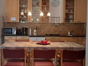 Apartment Tessa met Airco Wifi en Zwembad 