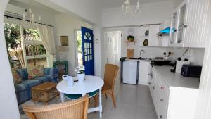 Squirrels Nook Cottage Constantia