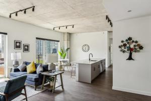 3BR Luxury Modern Apartment