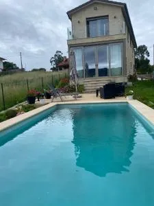 Baiona Pool House - Сабарис