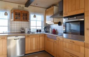 3 Bedroom Nice Home In Ulfborg