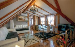 Cozy Home In Klanjec With House A Panoramic View 