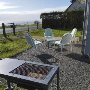 LOeil du Mont Maison vue sur le Mont Saint Michel et sa baie