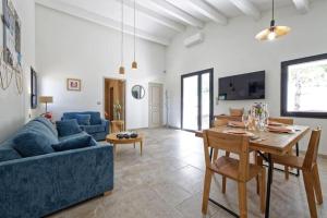 Villas Un joli hameau au coeur du vignoble de l'Escarelle et de la Provence Verte : photos des chambres