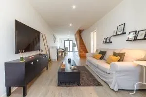 Gafa House - Family Accommodation and Workplace - Cale da Vila