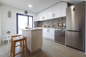 Gafa House - Family Accommodation and Workplace