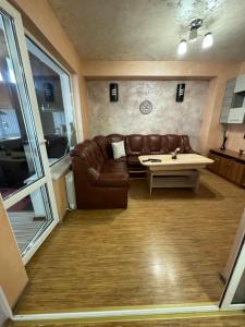 DINEVI APARTMENTS