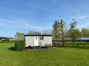 Family Room with Shower room in Dawn Chorus Holidays
