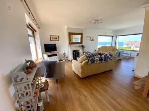 Spacious Coastal Gwbert Holiday Rental - Unrated properties in Cardigan