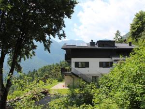 Villa Regina - Lake Ledro Apartments