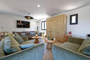 Villas Un joli hameau au coeur du vignoble de l'Escarelle et de la Provence Verte : photos des chambres