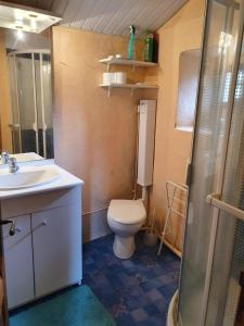 Maisons de vacances Gite Gites de France 4/6 personnes a la Vialatte : photos des chambres