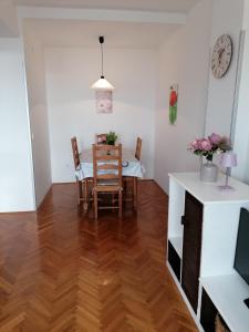 Apartment Domijan by El-pi tours