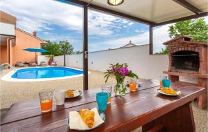 Awesome Apartment In Matulji With Wifi