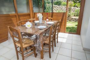 Maisons de vacances Gite Gites de France 4/6 personnes a Cubieres : photos des chambres