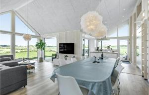 4 Bedroom Nice Home In Odder