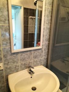 PETITE MAISON 2 PIECES POUR 4 à 5 personnes