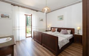 Beautiful Apartment In Lovran With Wifi 