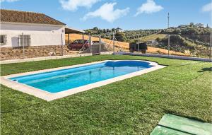 Stunning Home In Olvera With Kitchen