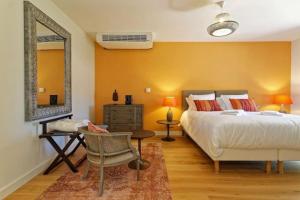 Villas Un joli hameau au coeur du vignoble de l'Escarelle et de la Provence Verte : photos des chambres