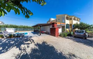 Amazing Apartment In Kastel Novi