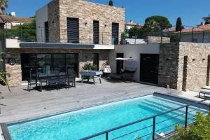 Villa Ronsard - vue mer - La Rouviere