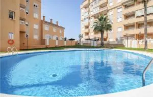 Nice Apartment In Los Arenales Del Sol - Torrellano
