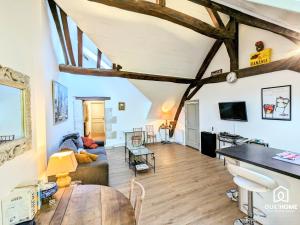 Appartements Le Spacieux - Vue Loire - Queen Size - Free Parking : photos des chambres