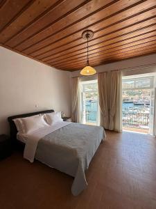 Douskos Exclusive Property