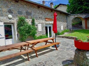 Maisons de vacances GITE DE GROUPE 160m2, 15p, salle de reception, jardin, terrasse : photos des chambres