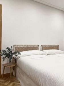 AtuaireHome Rozando la Catedral La Vega con Parking Incluido